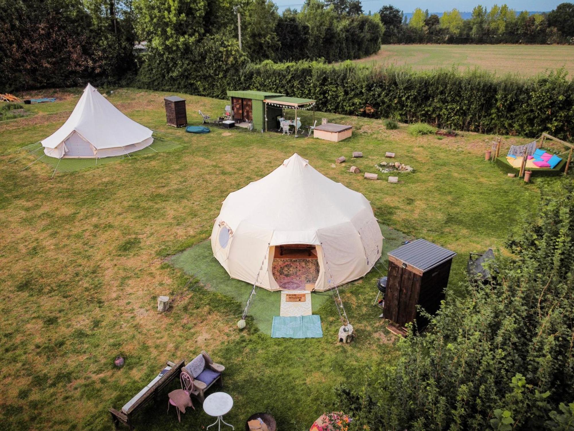 Готель The Follies Glamping Мейдстон Екстер'єр фото