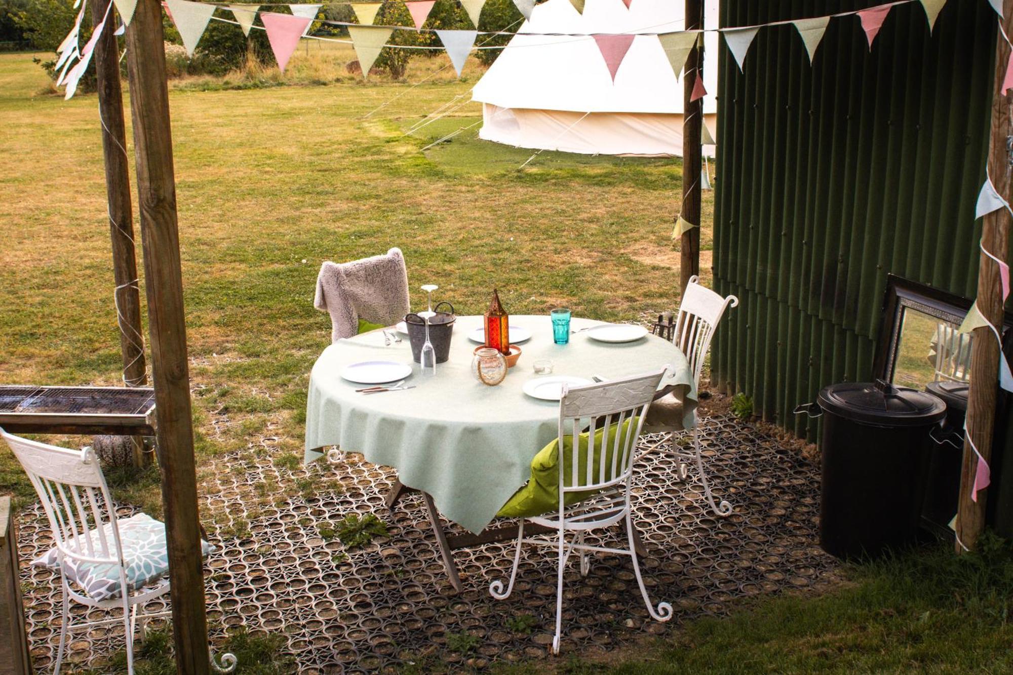 Готель The Follies Glamping Мейдстон Екстер'єр фото