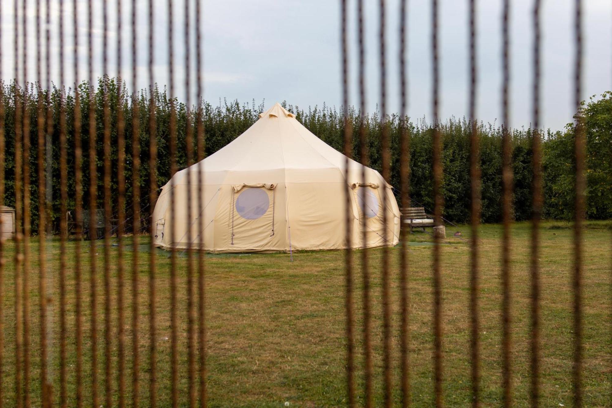 Готель The Follies Glamping Мейдстон Екстер'єр фото